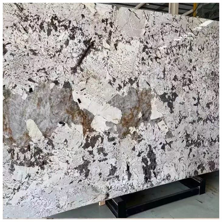 delicatus granite slab
