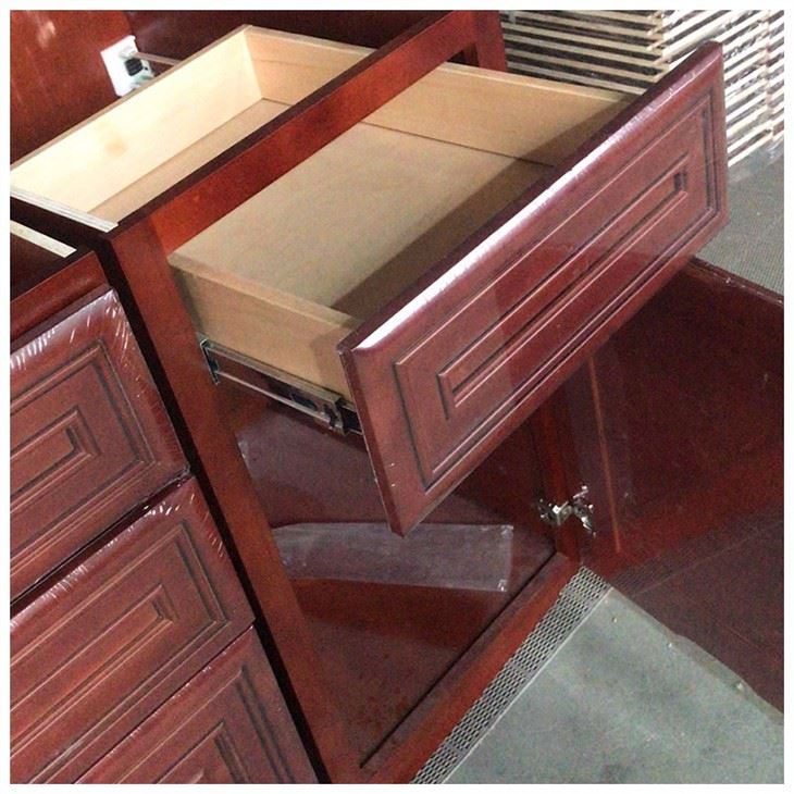 Red Lacquer Solid Wood Kitchen Cabinets