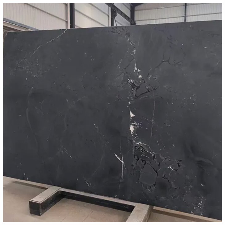 Negresco Black Quartzite